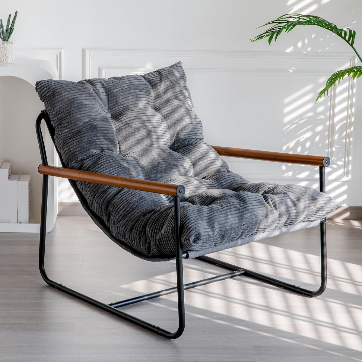 Modern Accent Chair – Cushioned Metal Frame Design