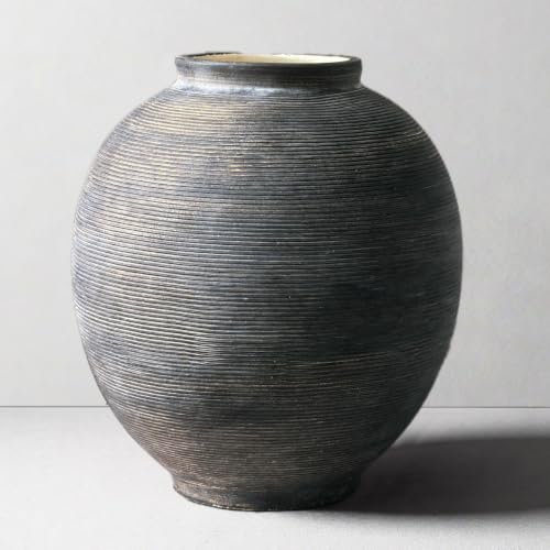 Ceramic Vase – Minimalist Rustic Farmhouse Design
