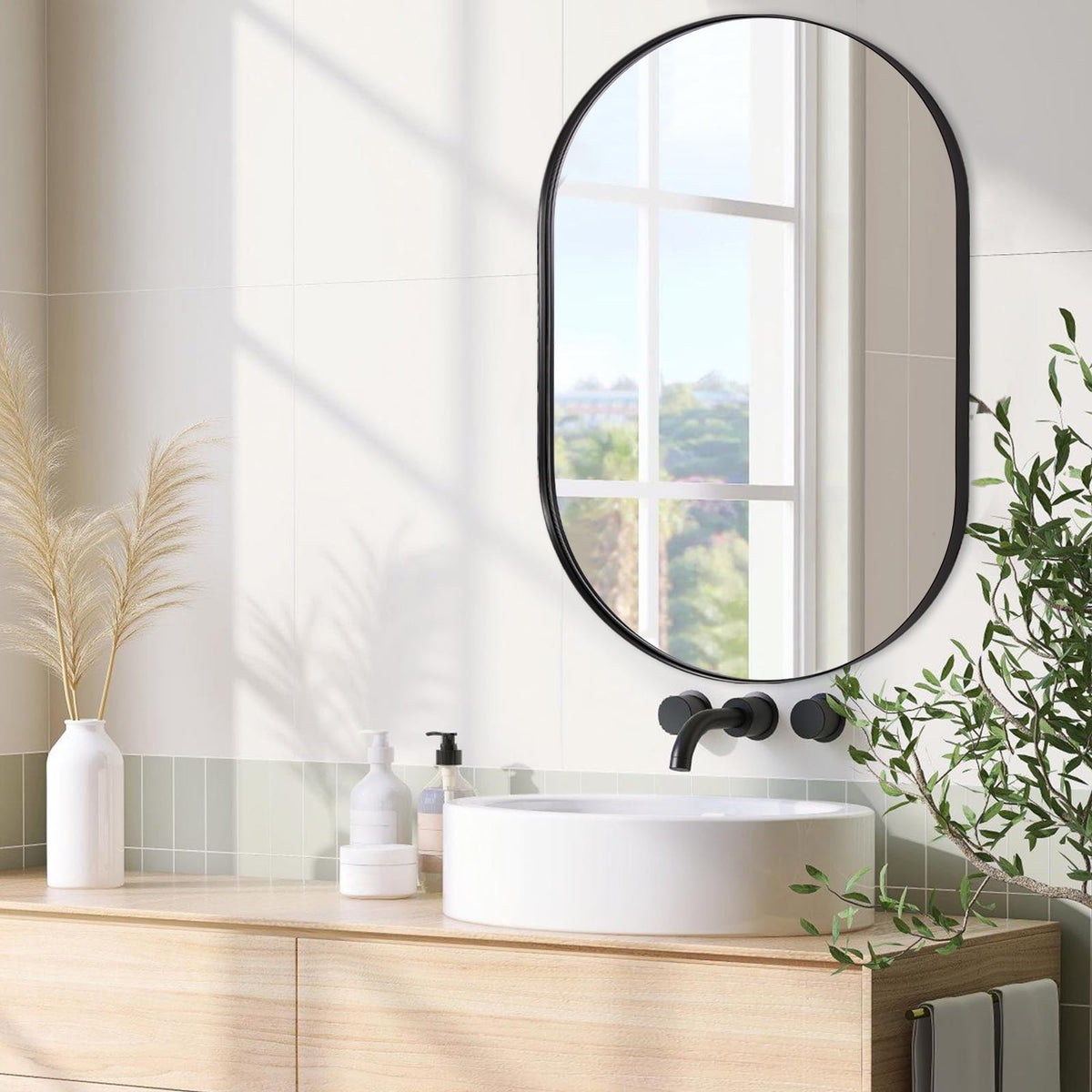 Oval Bathroom Mirror – Modern Wall-Mounted Design