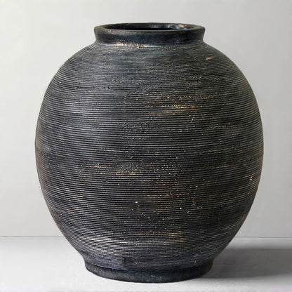 Ceramic Vase – Minimalist Rustic Farmhouse Design